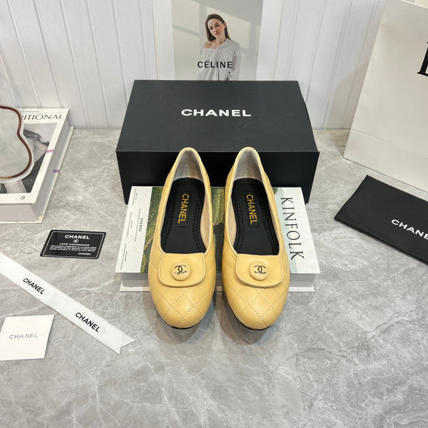 ballet flat beige black quilted calfskin