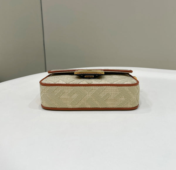 BORSA BAGUETTE FENDI 19 IN TELA GIALLA DI LINO CON FERRAMENTA ORO