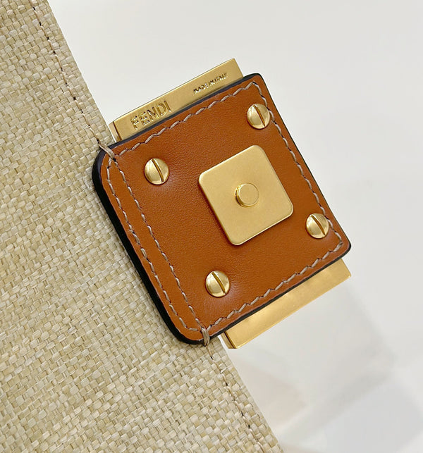 BORSA BAGUETTE FENDI 19 IN TELA GIALLA DI LINO CON FERRAMENTA ORO