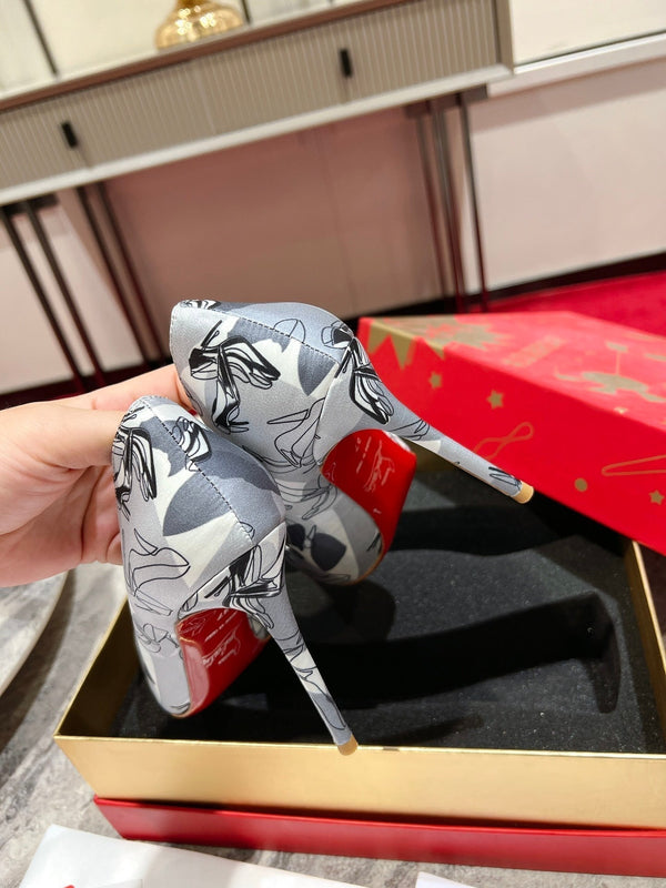 CL So Kate Pumps 120 mm Crepe Satin Gray