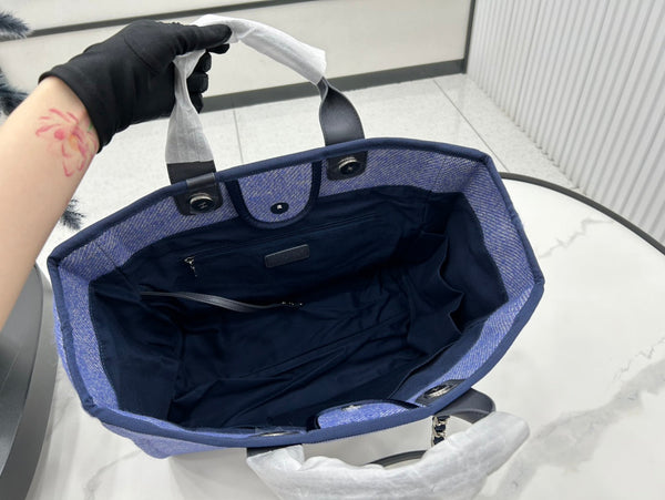 Borsa CC Deauville in tweed, pelle nera, finiture in argento 12