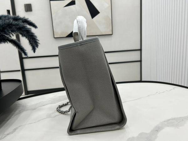 Borsa CC Deauville in tweed, pelle marrone scuro, finiture in argento, 20