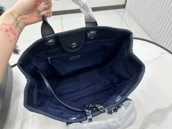 Borsa CC Deauville in tweed, pelle nera, finiture in argento 22