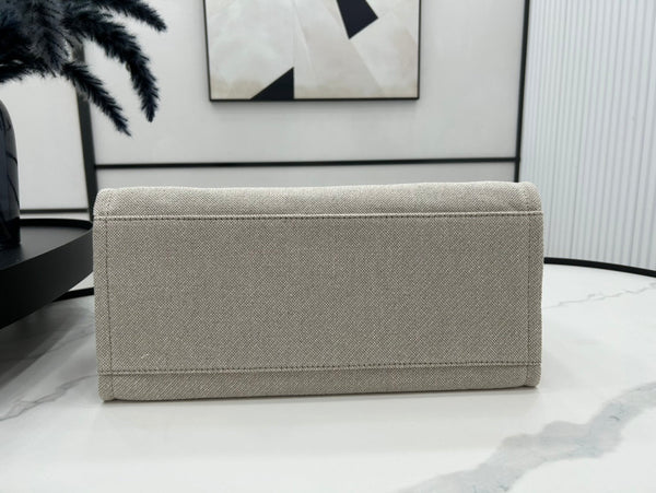 Borsa CC Deauville in tweed, pelle nera, finiture dorate, 34