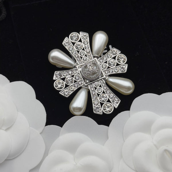 CC Brooch Silver 179953