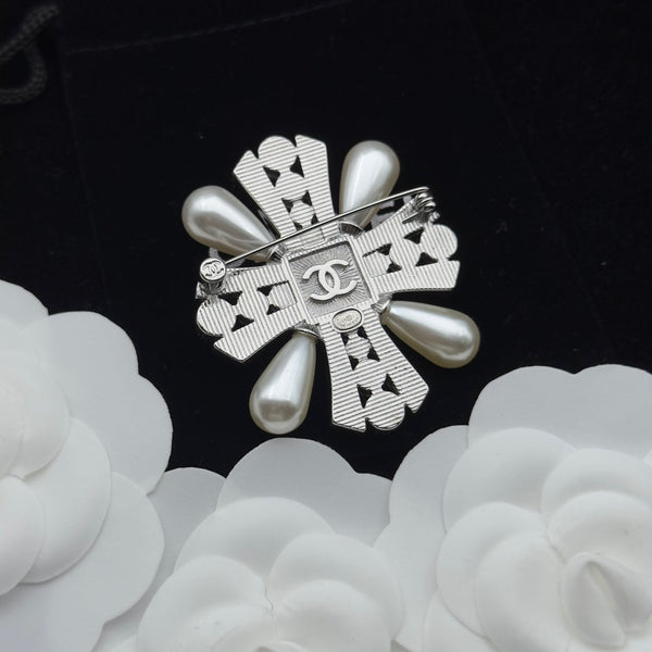 CC Brooch Silver 179953