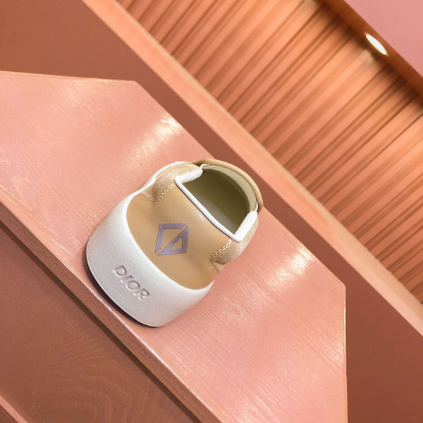 CD B101 DIAMOND LOAFER AMBER SUEDE