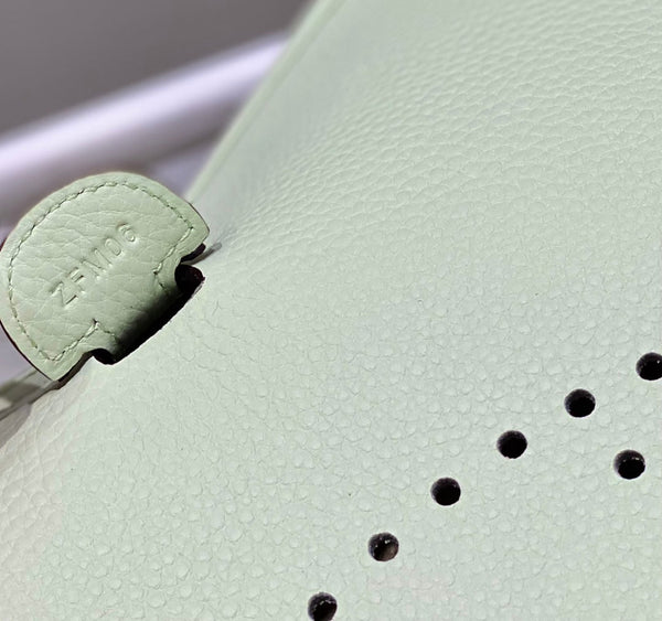 Evelyne 29cm Glacial Green Togo Silver Hardware