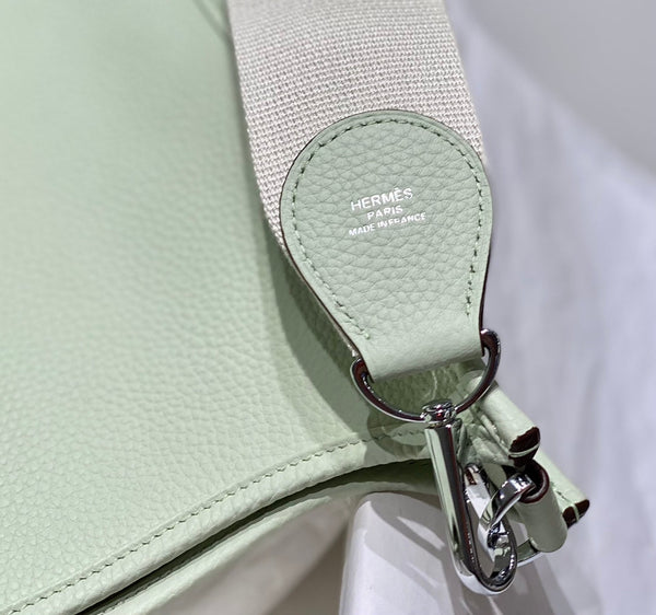 Evelyne 29cm Glacial Green Togo Silver Hardware