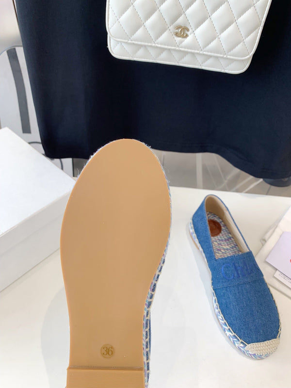 CHLOÉ LOAFER SHOES IN CERULEAN BLUE DENIM AND WOVEN RAFFIA