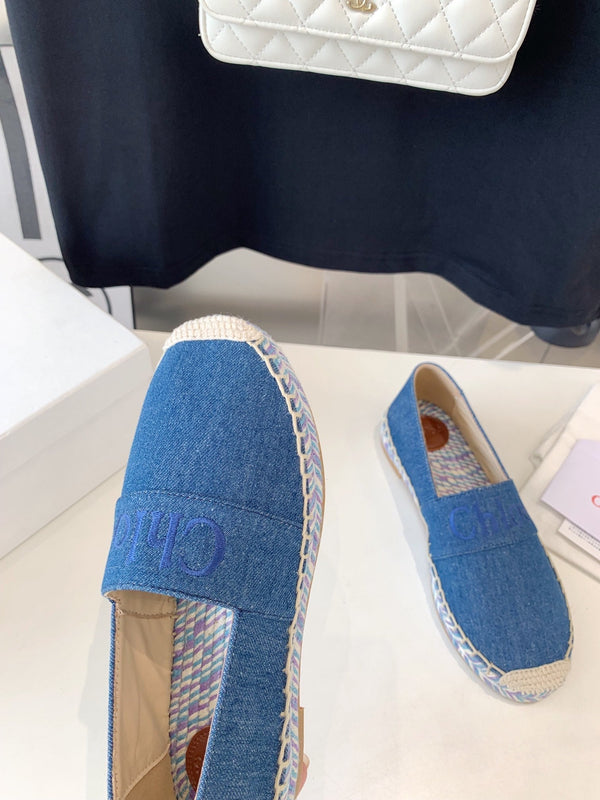 CHLOÉ LOAFER SHOES IN CERULEAN BLUE DENIM AND WOVEN RAFFIA