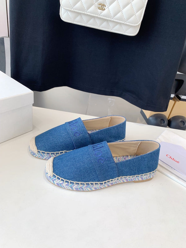 CHLOÉ LOAFER SHOES IN CERULEAN BLUE DENIM AND WOVEN RAFFIA