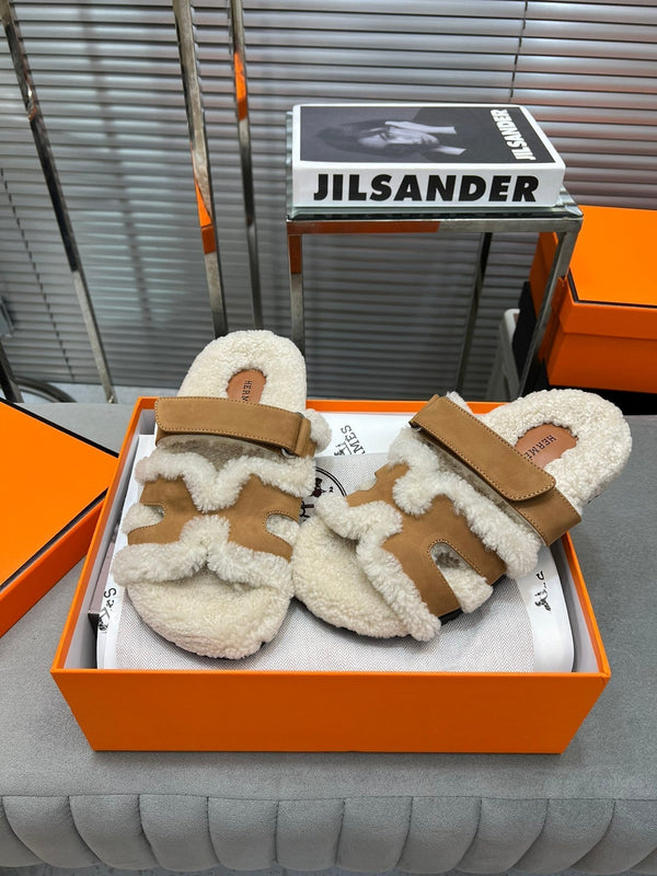 HM Chypre Sandal In Vintage Brown Suede And Fleece Lining 953823