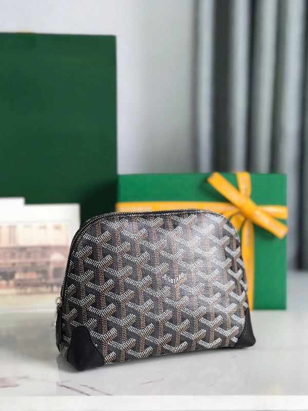 VENDÔME COSMETIC POUCH 17 IN BLACK GOYARDINE CANVAS AND CALFSKIN TRIM