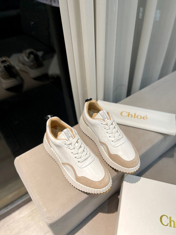 CHLOÉ NAMA SNEAKER IN WHITE LAMBSKIN AND TAN BROWN SUEDE