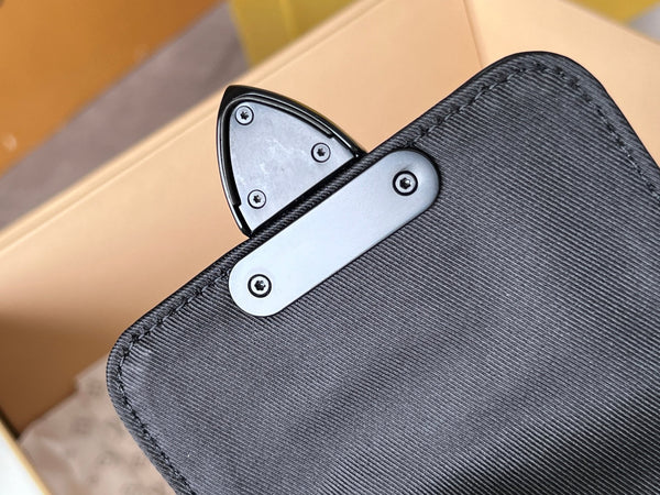 Lv S-Lock Vertical Wearable Wallet Black Taurillon Monogram Leather