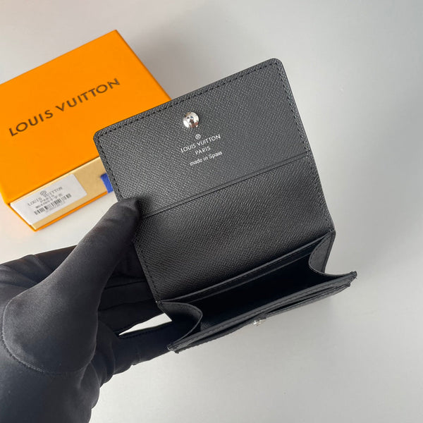 Porta carte LV Enveloppe Carte De Visite in pelle Taiga nera 221503