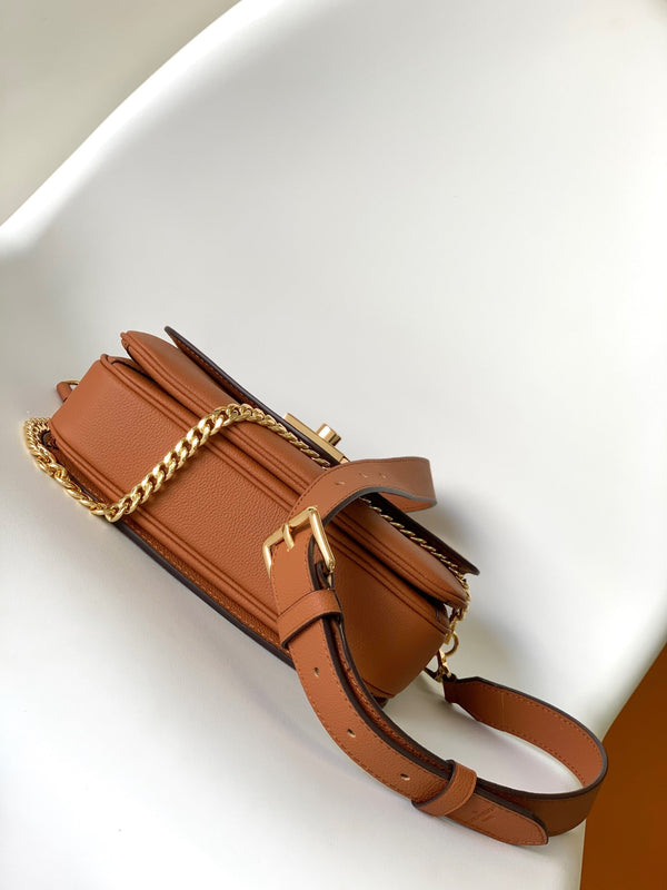 Borsa Oxford LV 22cm in pelle di vacchetta marrone oro 252067