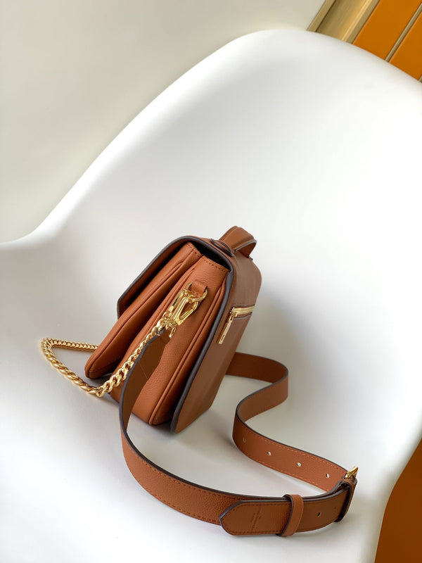 Borsa Oxford LV 22cm in pelle di vacchetta marrone oro 252067