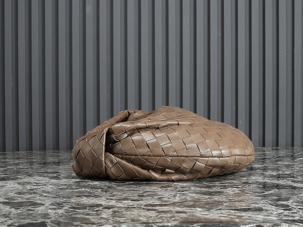 bv teen jodie 36cm chocolate lambskin