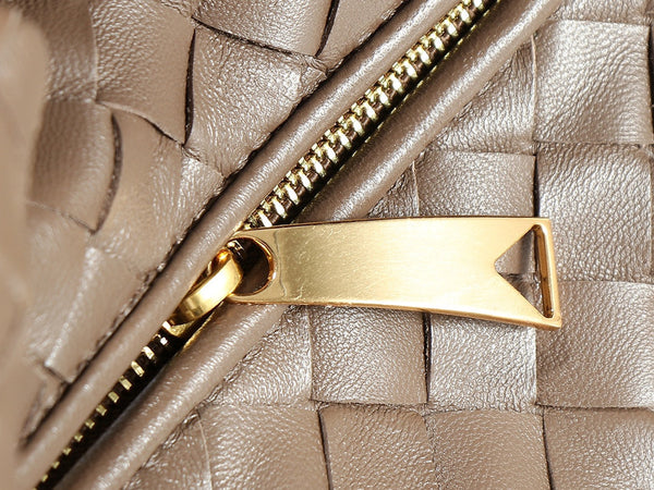 bv teen jodie 36cm chocolate lambskin