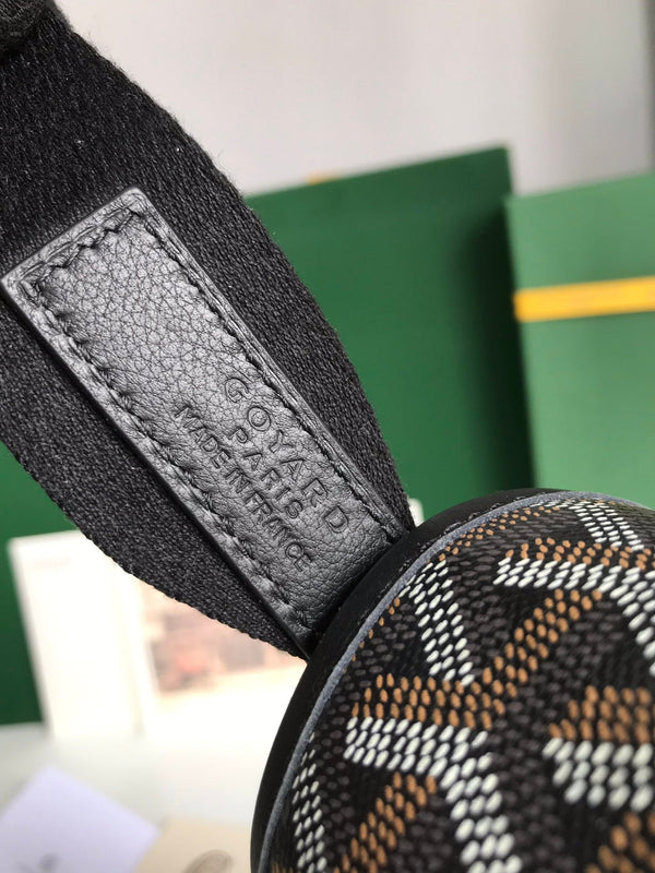 CITADIN MESSENGER BAG 39 IN BLACK GOYARDINE CANVAS