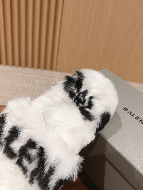 PANTOFOLA IN LANA DI AGNELLO BIANCO MISTO NERO