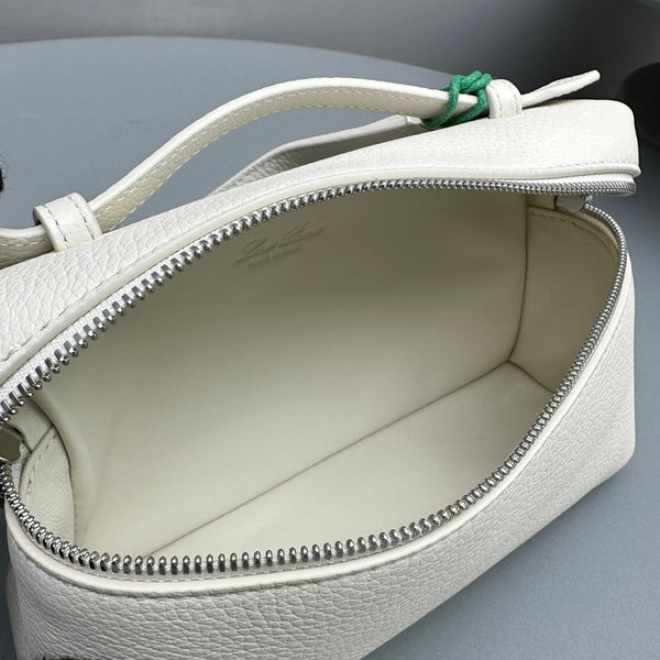 Extra Pocket L19 White Cowhide Shw