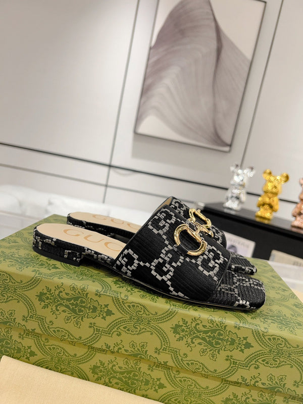 GG CHUNKY SLIDE SANDAL BLACK CALFSKIN