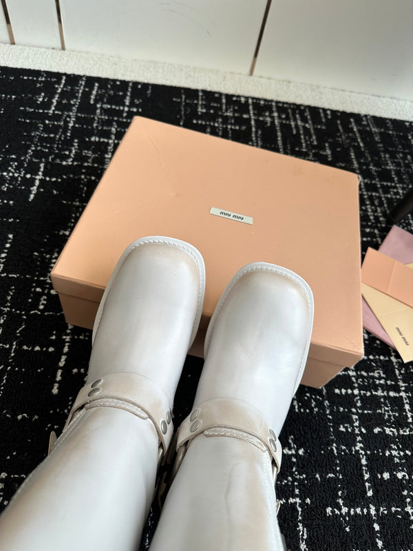 Miu Classic Runway Boots Dirty White Cowhide 455904