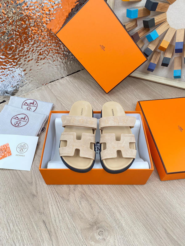 chypre sandal beige suede calfskin white thread embroidered