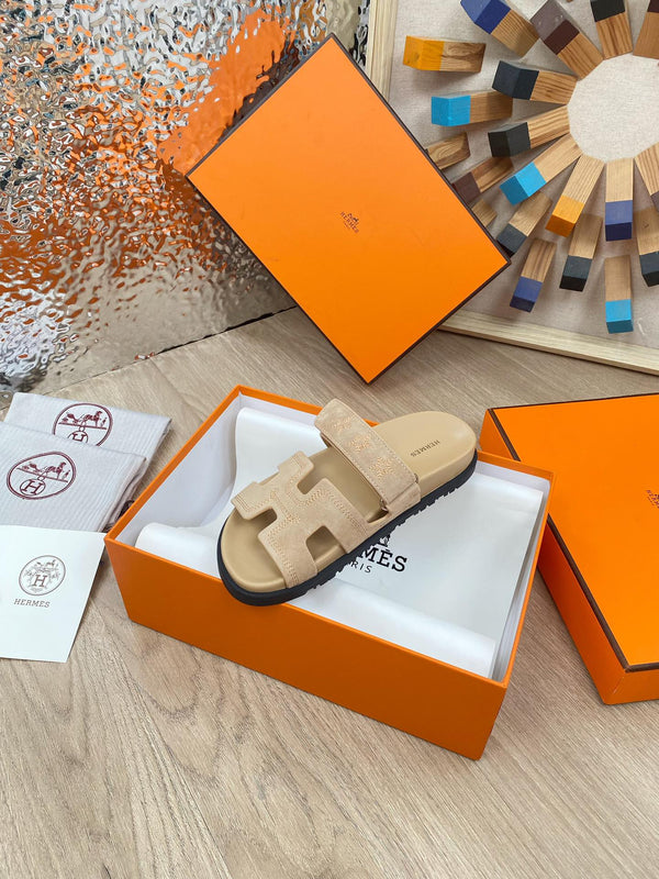 chypre sandal beige suede calfskin white thread embroidered