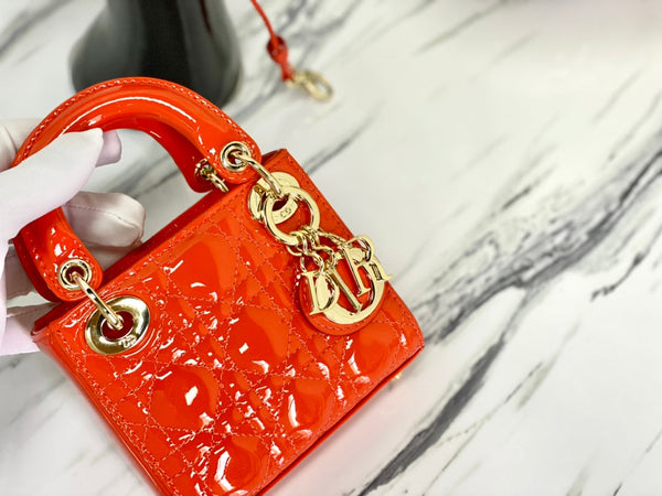 BORSA MICRO LADY 12 IN PELLE DI AGNELLO ROSSO SCARLATTO LUCIDO