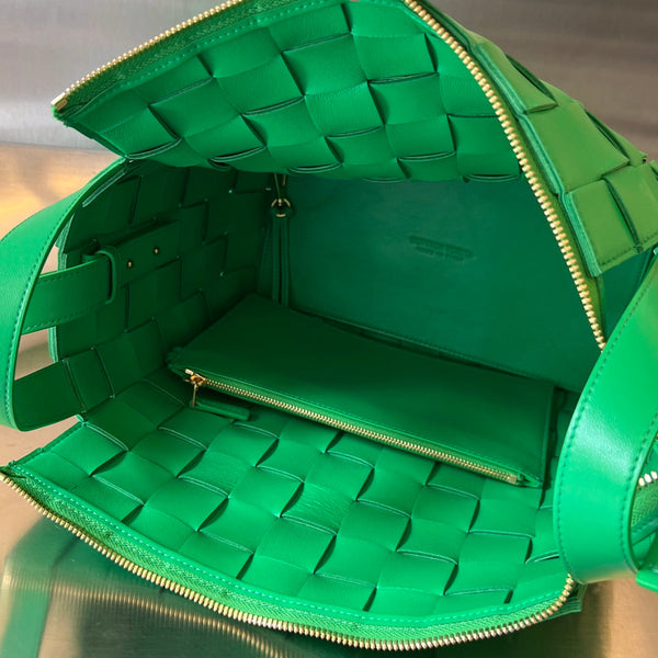 CASSETTA MEDIA 28 PELLE D'AGNELLO VERDE CHIARO