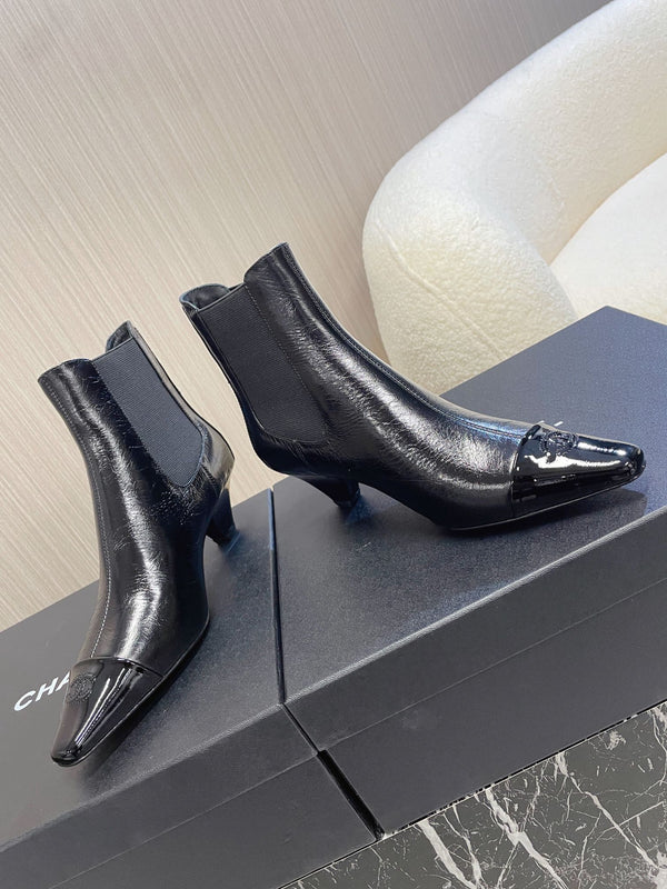 CC 26s Chelsea Boots 5cm Black Leather Patent 108820