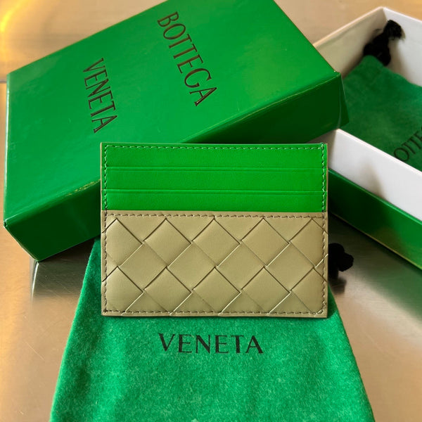 BV Credit Card Case Green Beige Intrecciato Leather