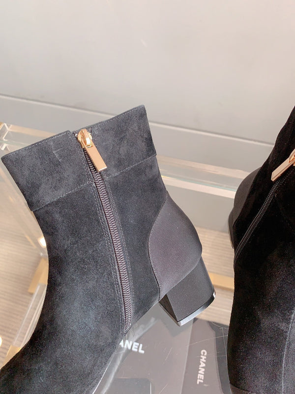 CC Low-Cut Logo Ankle Boots 50mm Black Suede Frabic 464557