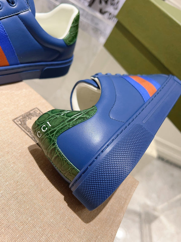 GG ACE GG SUPREME TRAINER PELLE DI VITELLO AZZURRA