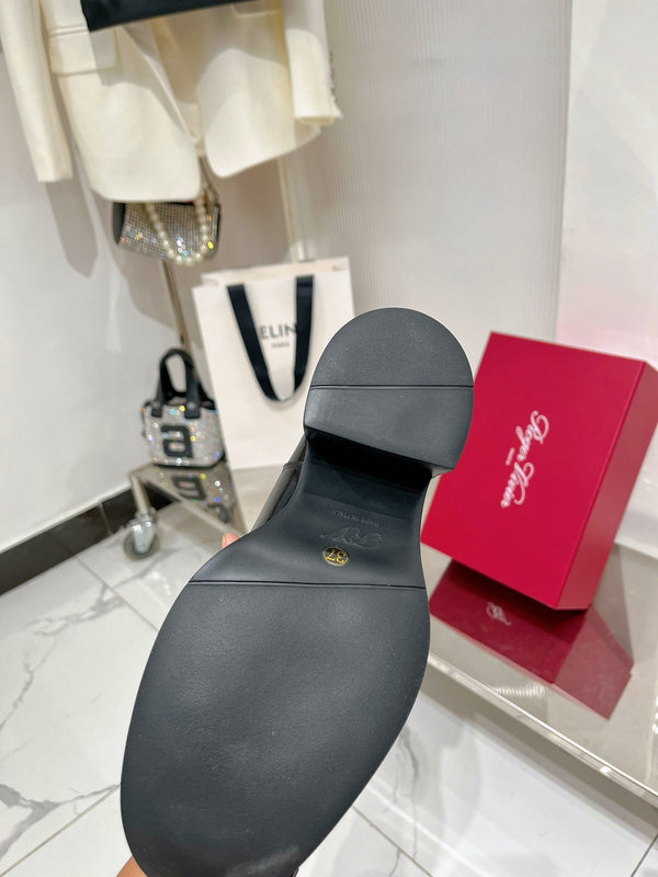 Stivali corti Viv Diamond in pelle di vacchetta nera 365202