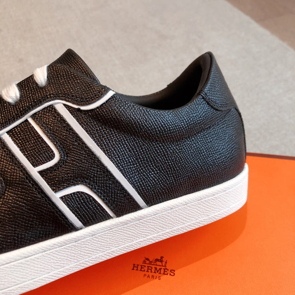 HM BOOMERANG SNEAKER BLACK CALFSKIN