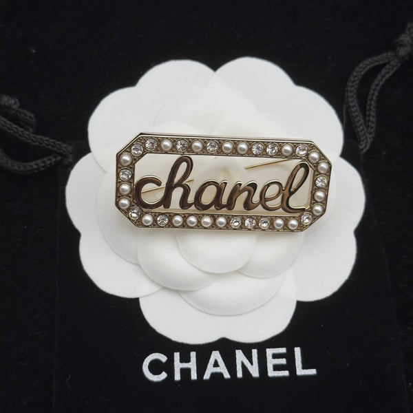 CC Brooch Gold 182072