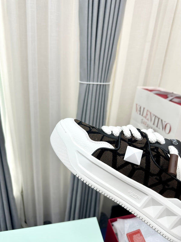 One Stud Xl Low-Top Sneaker Brown Black White Nappa Leather And Toile Iconographe Fabric