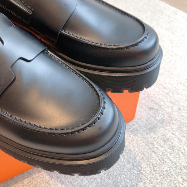 HM HITCH LOAFER BLACK CALFSKIN