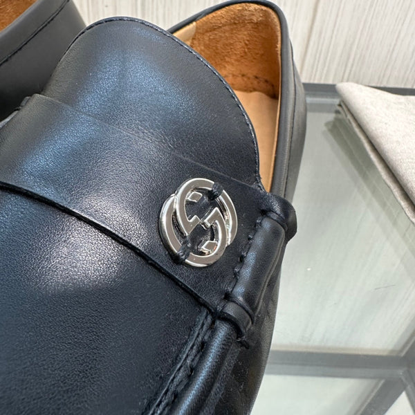 GG Men's Interlocking G Loafer Black Cowhide 165489