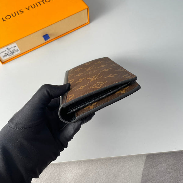 LV M69410 Brazza Wallet Monogram Canvas & Cowhide 221642