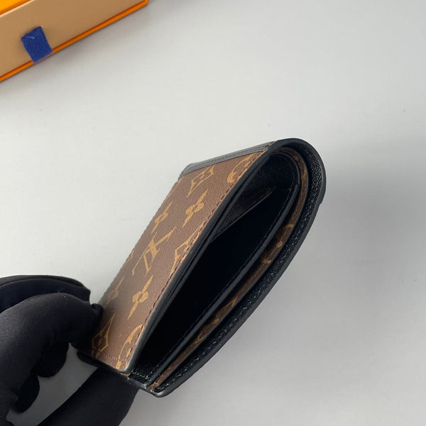 LV M69408 Multiple Wallet Monogram Canvas & Cowhide 221644