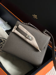 KELLY DESORDRE 20 IN MEDIUM BROWN EPSOM LEATHER WITH GOLD HARDWARE