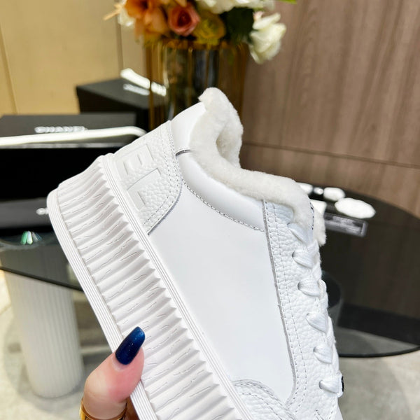 CC Sneaker White Cowhide With Fleece Lining 944563