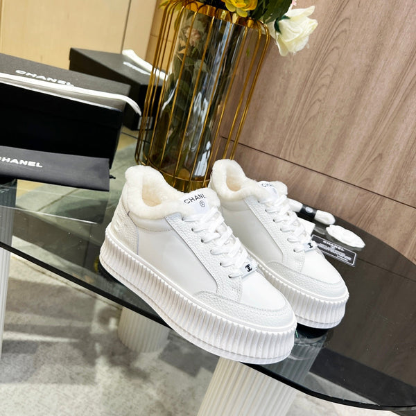 CC Sneaker White Cowhide With Fleece Lining 944563