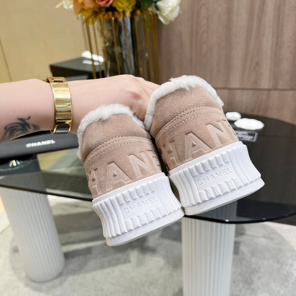 CC Sneaker Light Brown Suede With Fleece Lining 944566